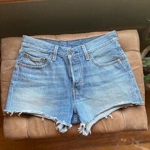 Women’s Levi’s jean shorts